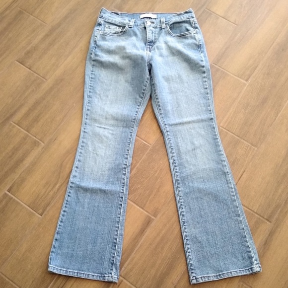 4 pairs of Levi’s 515 Jeans - Picture 7 of 9